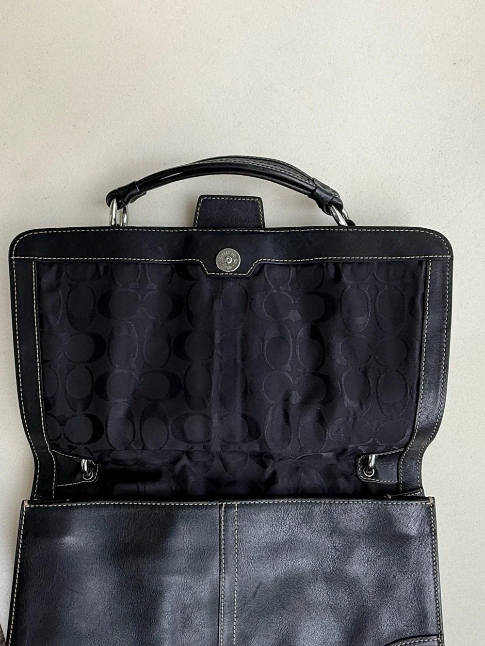 Vintage Coach 9741 Black Leather Shoulder Bag Purse Contrast Stitching